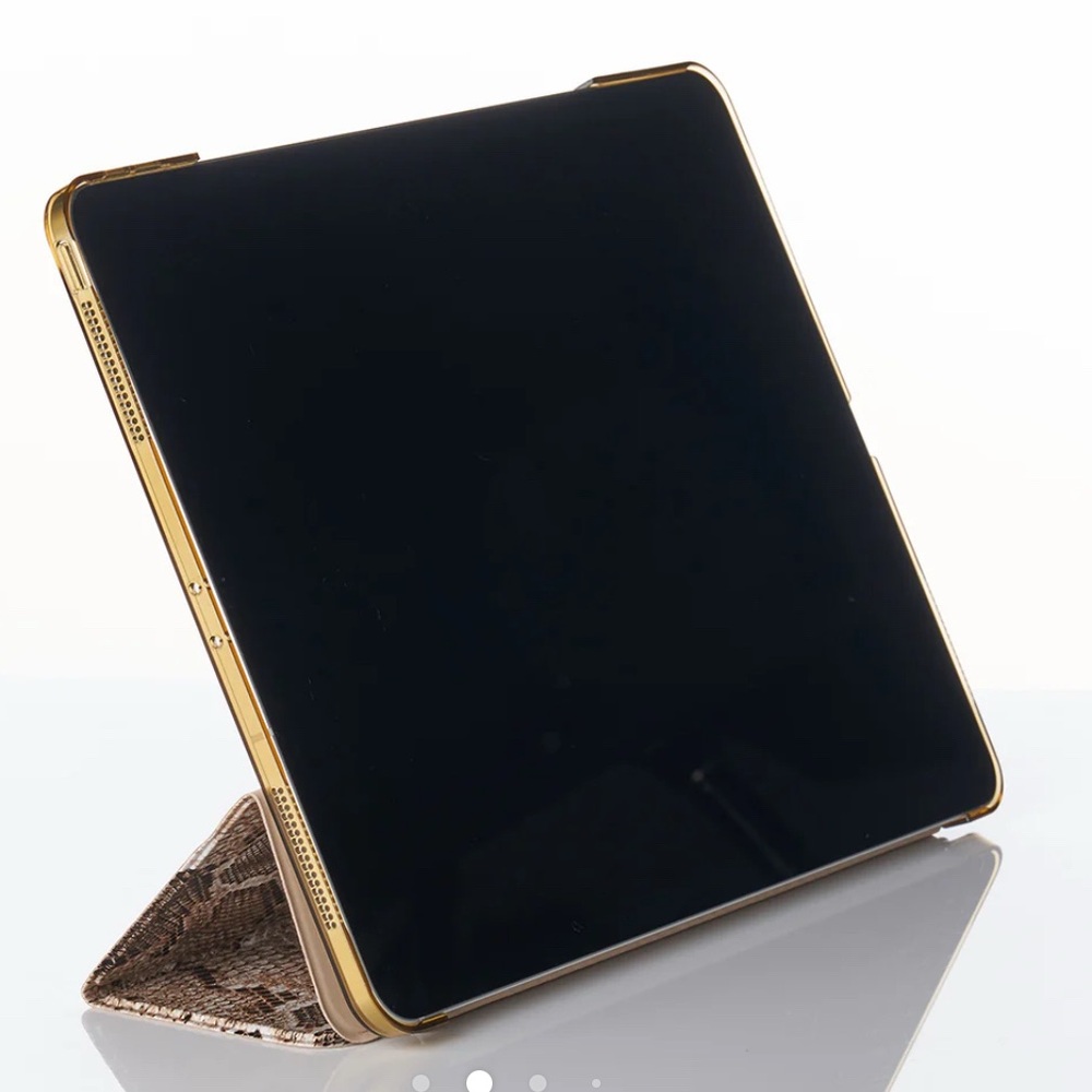 Chic Geeks‎ iPad Case Vegan Python Protective Cover for Pro 12.9 New in Box - Picture 3 of 9